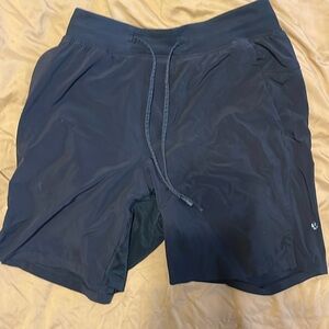 Lululemon 7” shorts Size S